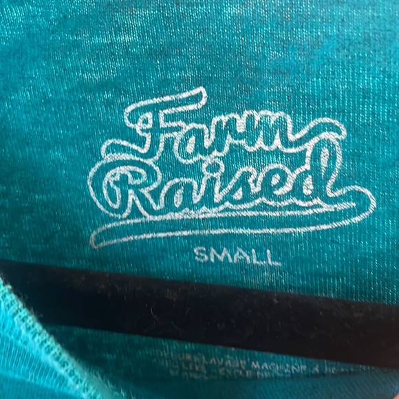 Farm Raised tee with horse on back - Picture 4 of 5